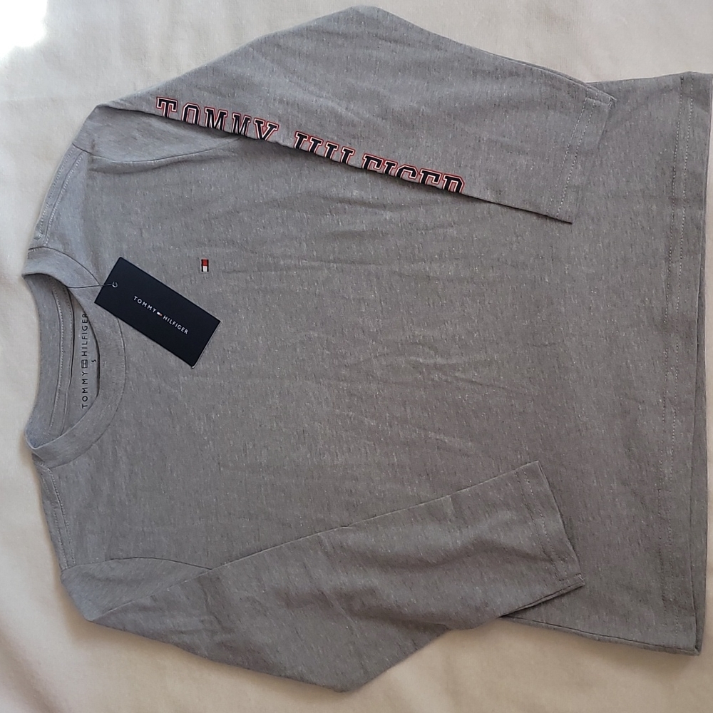 Tommy Hilfiger Boy's Top      NWT